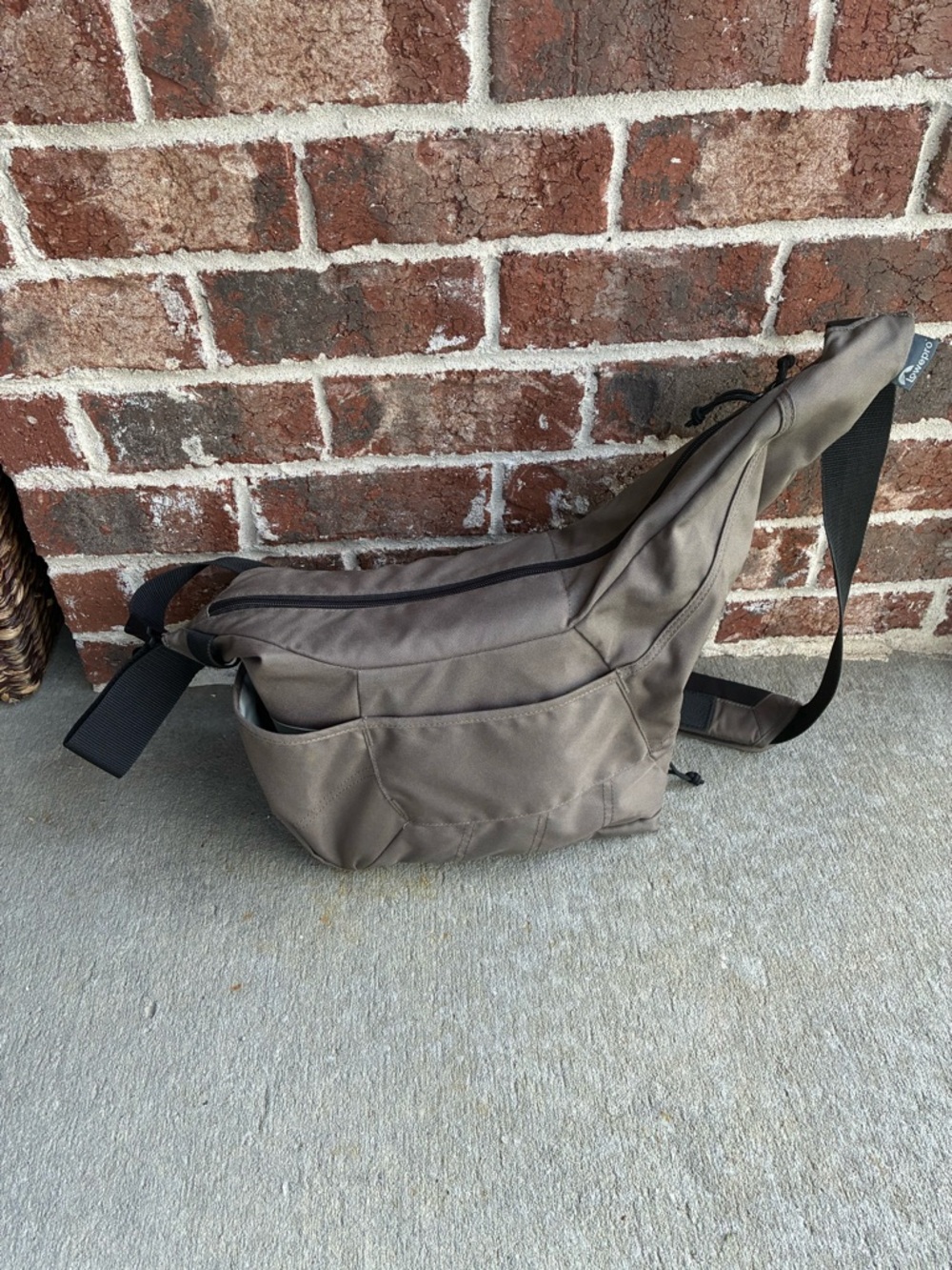 Lowepro passport sling bag sage green